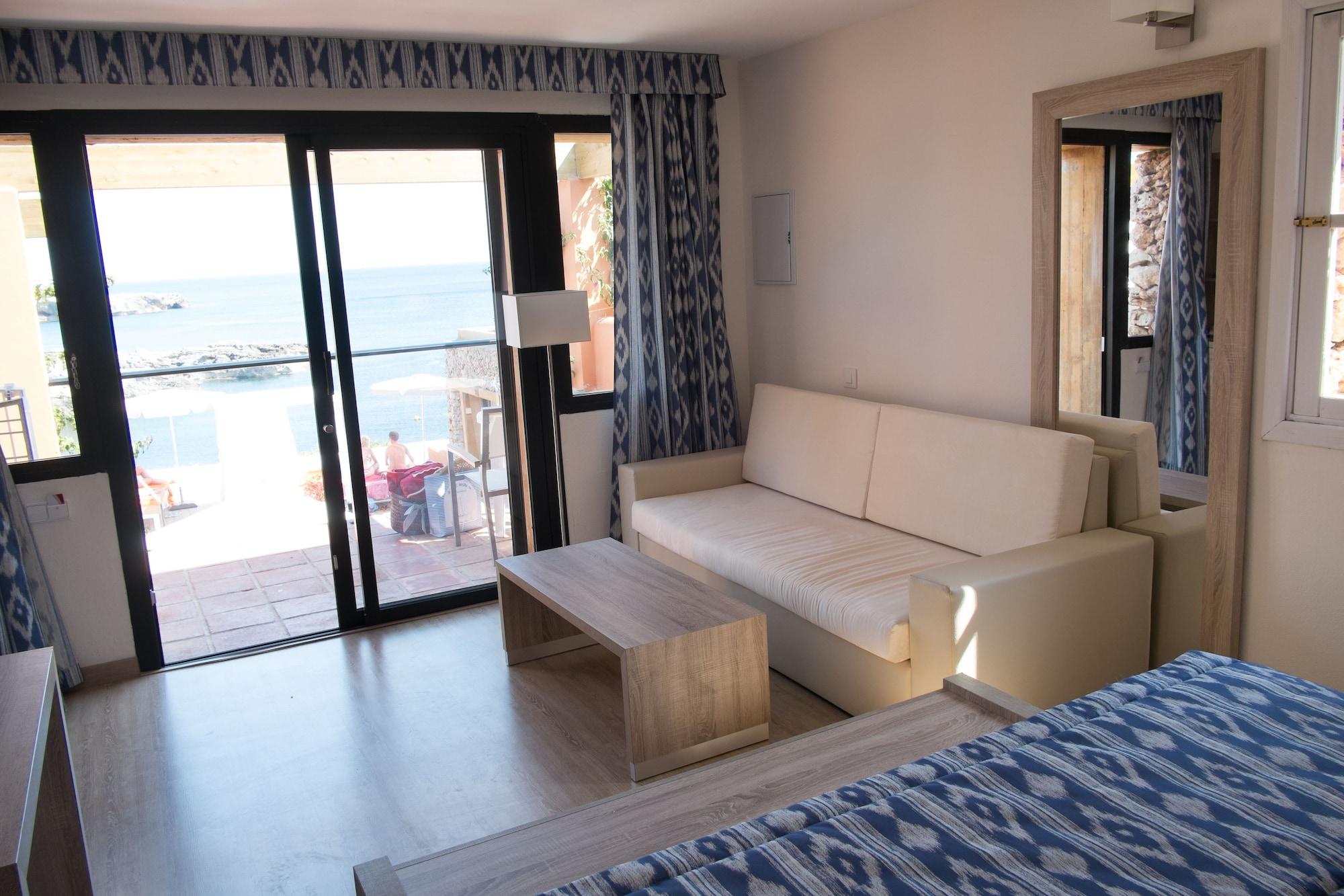 Hotel Menorca Binibeca - Adults Recommended - By Pierre & Vacances Premium מראה חיצוני תמונה